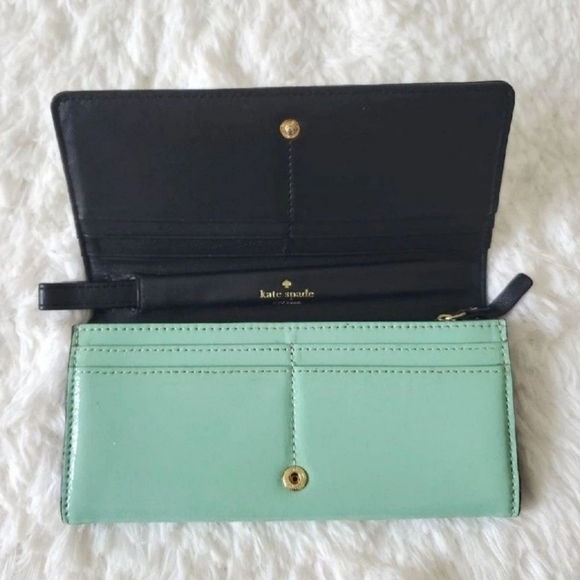 Kate Spade Wristlet / Wallet - Picture 4 of 8